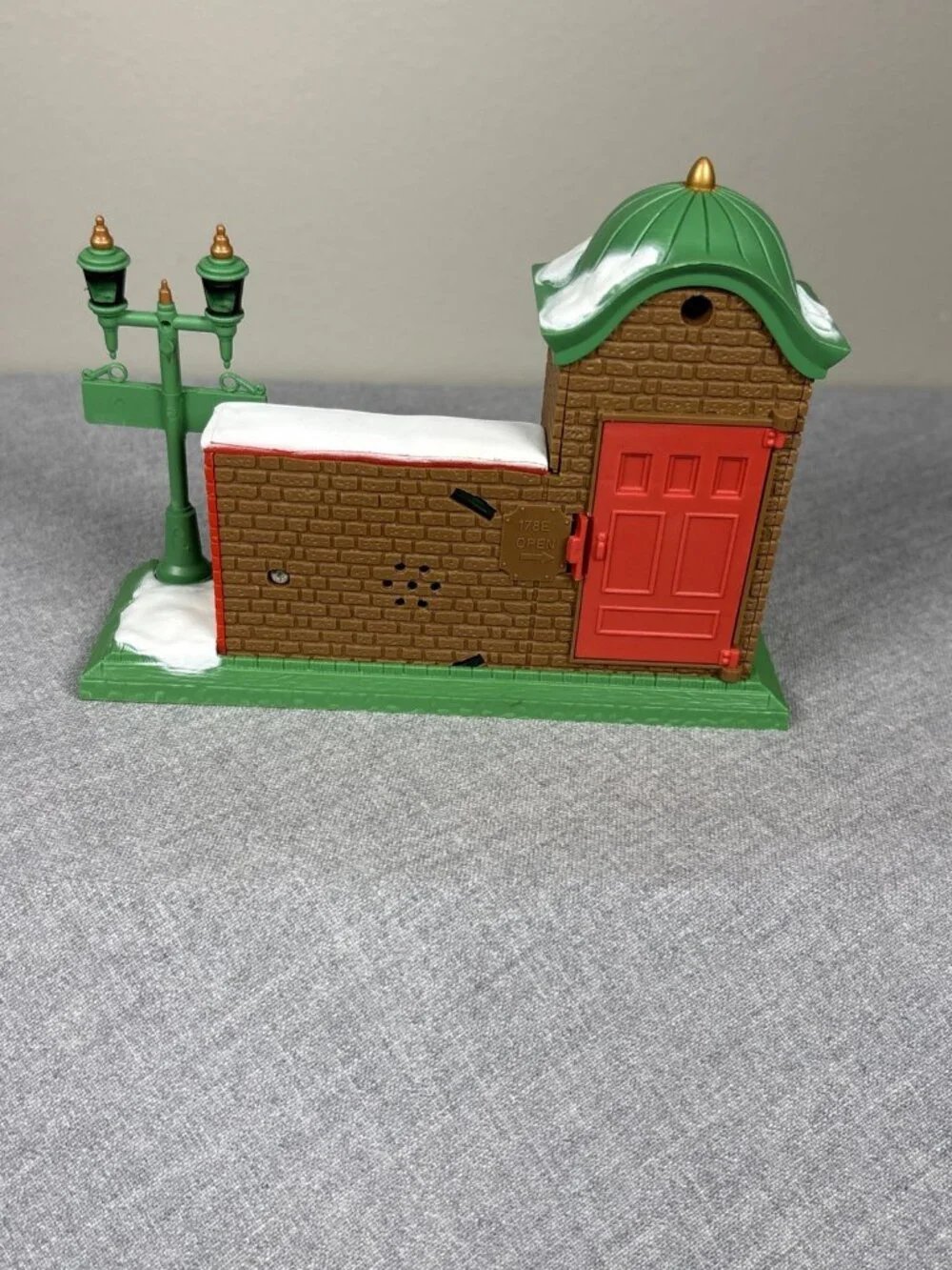 Vintage New Bright 1989 Santa's Christmas Express Holiday Train Set Loco Caboose